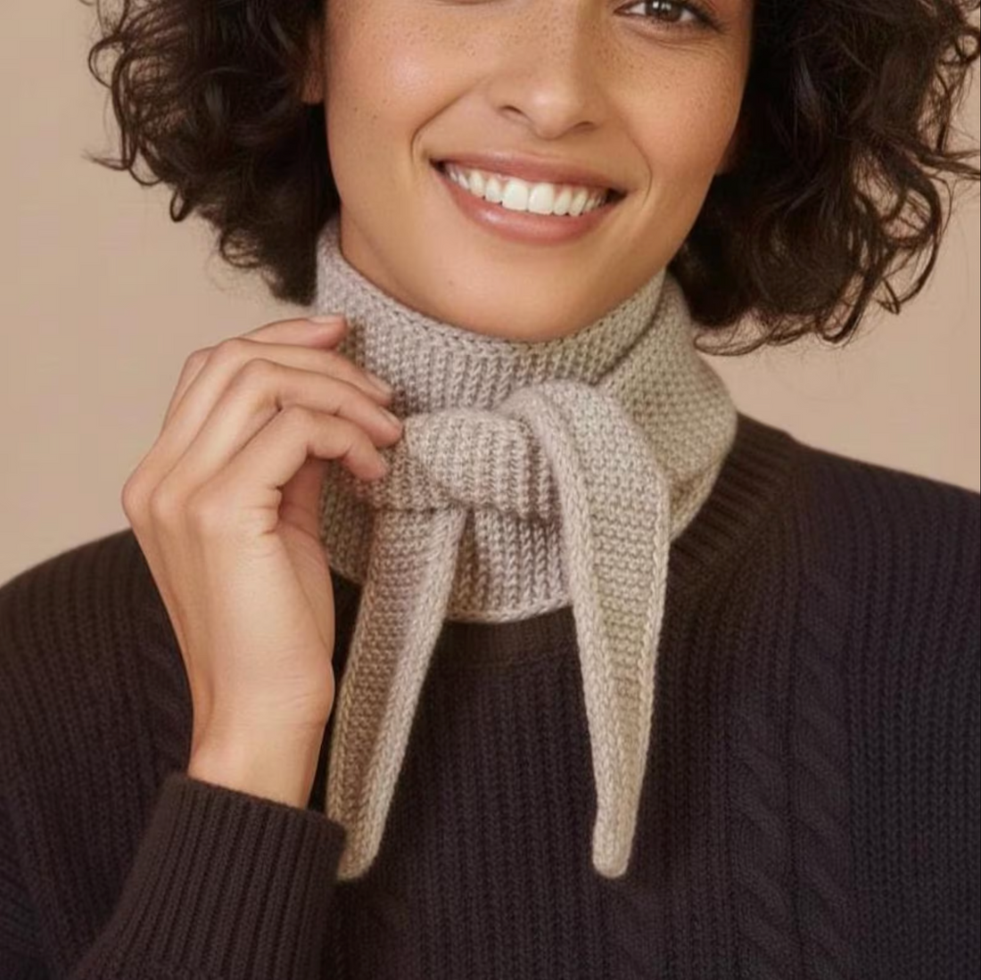 Sophie Scarf Knitting Pattern , Easy Beginner Knitting, Written PDF Tutorial in English (Small & Large Sizes)